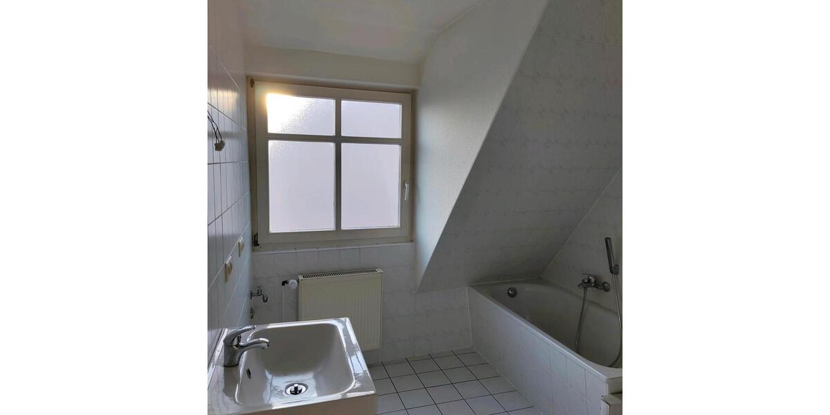 Dachgeschoßwohnung Haldensleben - 1 Zimmer, 46 m&sup2;, 67.000&euro; | Angebot:27258962