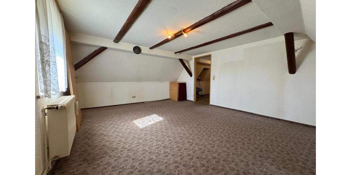 Einfamilienhaus Calbe (Saale) - 4 Zimmer, 140 m&sup2;, 79.500&euro; | Angebot:25973447