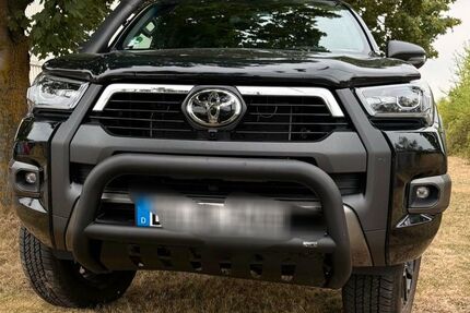 Toyota Hilux 18.231 km 59.850 &euro; Osterweddingen 39171