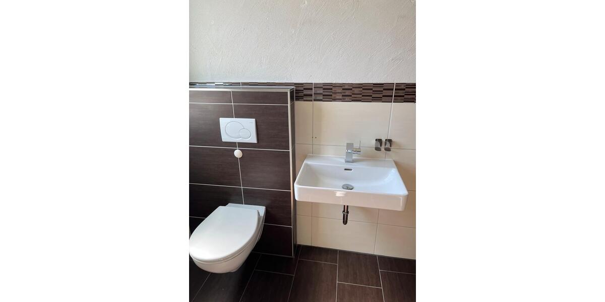 Reihenhaus mit Garten und eigenem Stellplatz in Ottersleben 4 zimmer