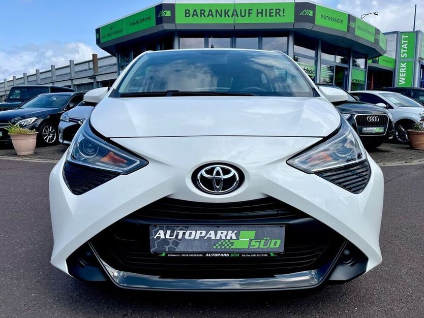 Aygo (X)