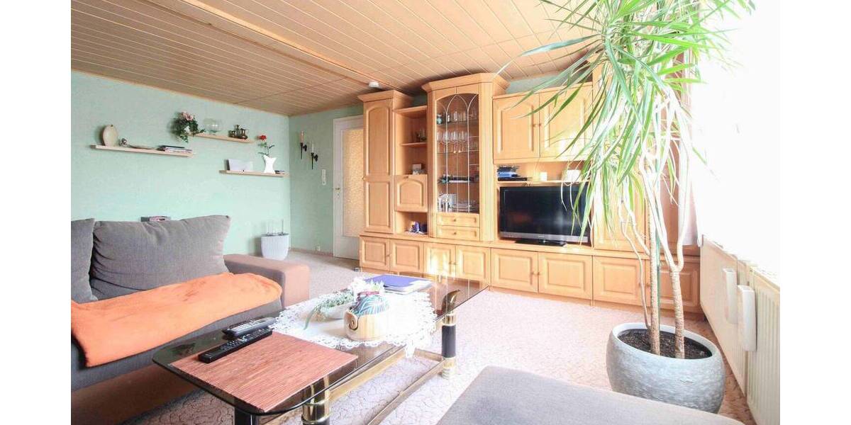 Reihenmittelhaus Calbe - 5 Zimmer, 220 m&sup2;, 99.000&euro; | Angebot:26768383