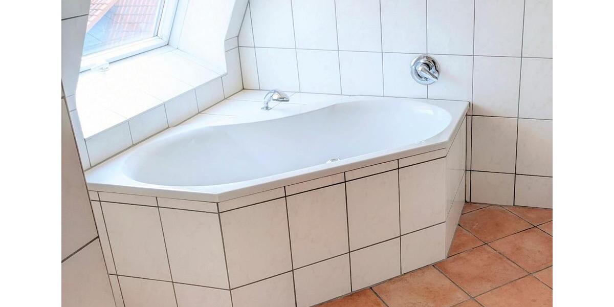 Dachgeschoßwohnung Schönebeck (Elbe) - 2 Zimmer, 74 m&sup2;, 429&euro; | Angebot:26663982