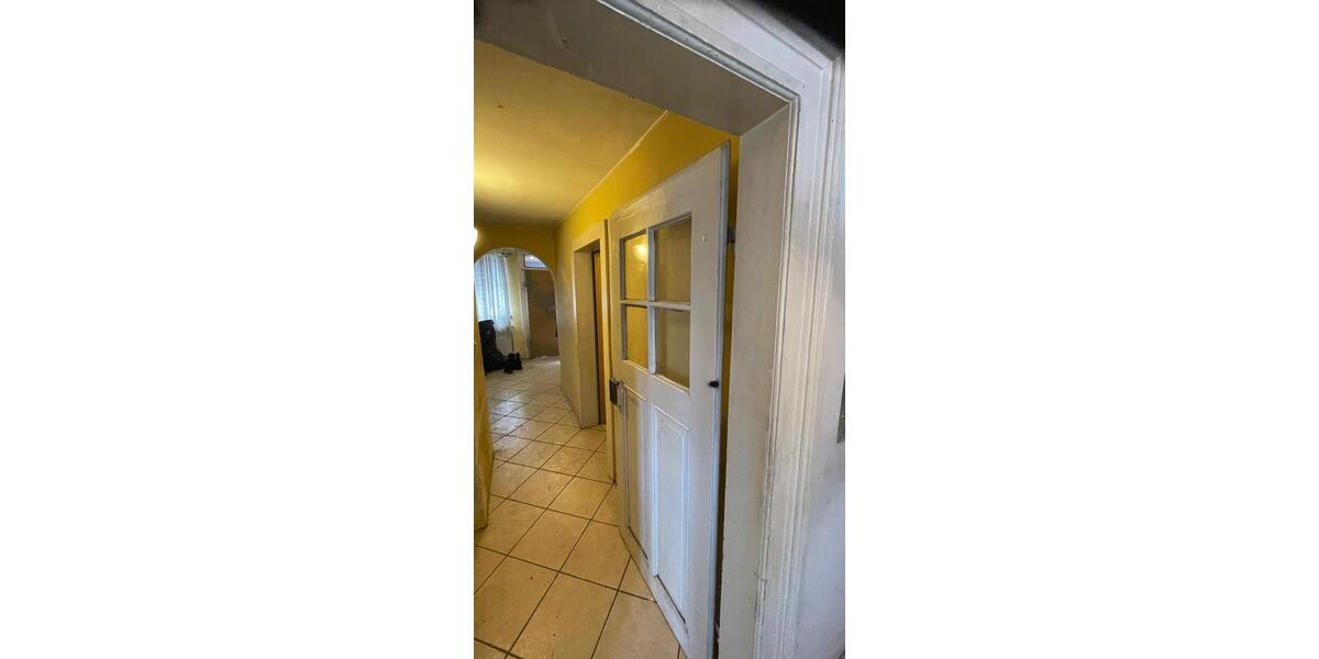 Erdgeschoßwohnung Erxleben - 4 Zimmer, 90 m&sup2;, 600&euro; | Angebot:26160773