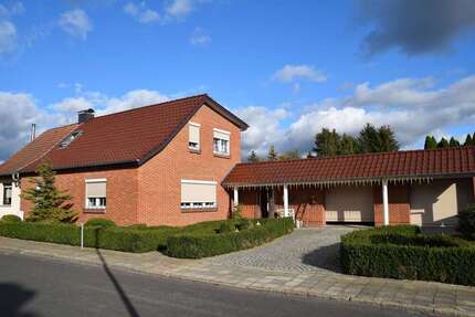 Haus zum Kaufen in Burg (bei Magdeburg) 390.000 € 212 m² 6 zimmer