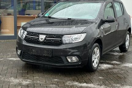 Dacia Sandero 32.000 km 8.990 &euro; Irxleben bei Magdeburg 39167
