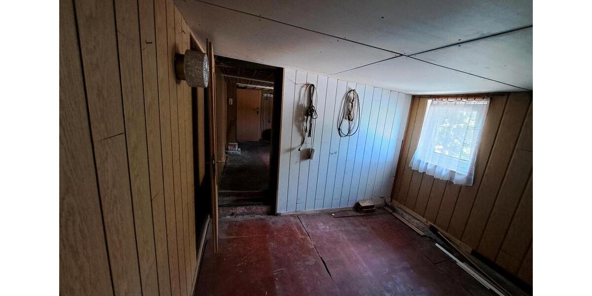 Einfamilienhaus Eilsleben - 11 Zimmer, 160 m&sup2;, 32.999&euro; | Angebot:26824923