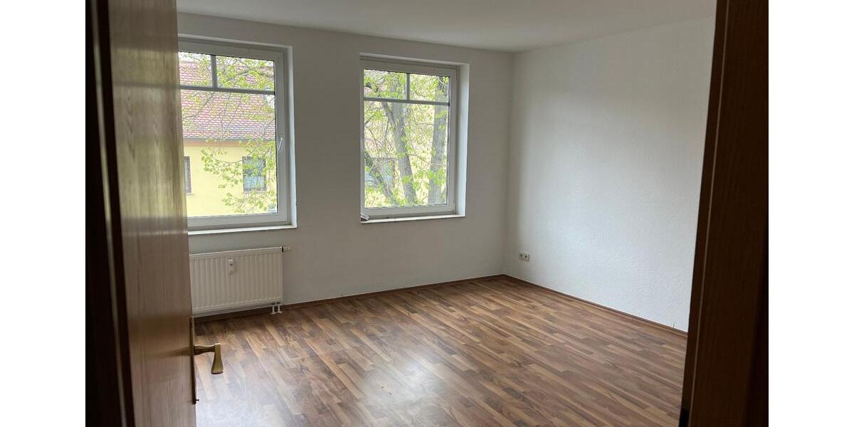 Etagenwohnung Calbe (Saale) - 3 Zimmer, 82 m&sup2;, 460&euro; | Angebot:26058638