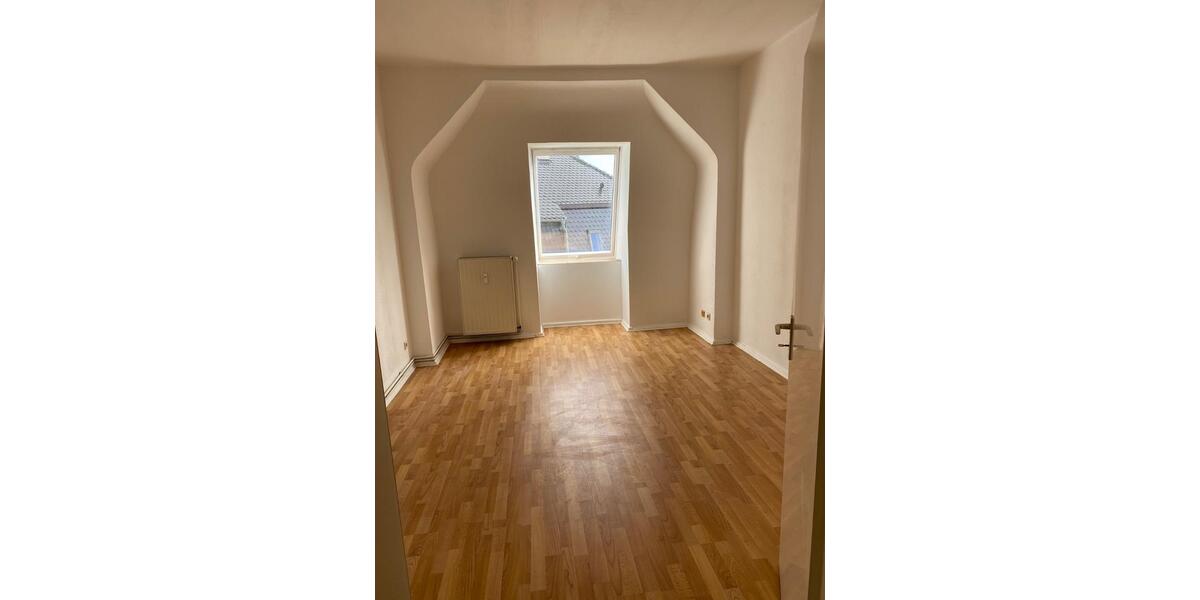 Dachgeschoßwohnung Magdeburg Brückfeld - 2 Zimmer, 54 m&sup2;, 320&euro; | Angebot:26051239