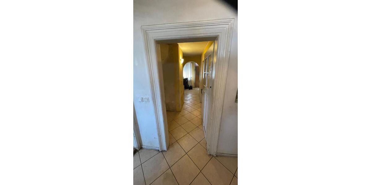 Erdgeschoßwohnung Erxleben - 4 Zimmer, 90 m&sup2;, 600&euro; | Angebot:26160773