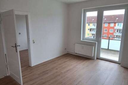 Wohnung Magdeburg Fermersleben - 2 Zimmer, 53 m&sup2;, 310&euro; | Angebot:25381529
