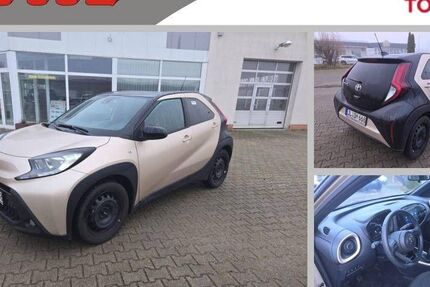 Toyota Aygo (X) 5.405 km 16.340 € Burg 39288