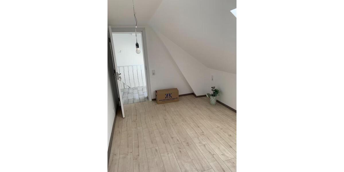 Etagenwohnung Egeln - 2 Zimmer, 62 m&sup2;, 25&euro; | Angebot:25431978