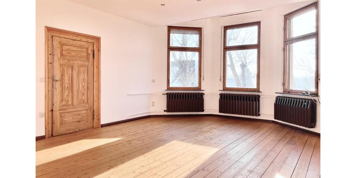 Heimwerker aufgepasst! Schöne Gründerzeit-Villa voller Potenzial! 17 zimmer