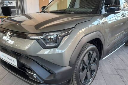 Suzuki e Vitara 1.020 km 38.120 &euro; Burg 39288