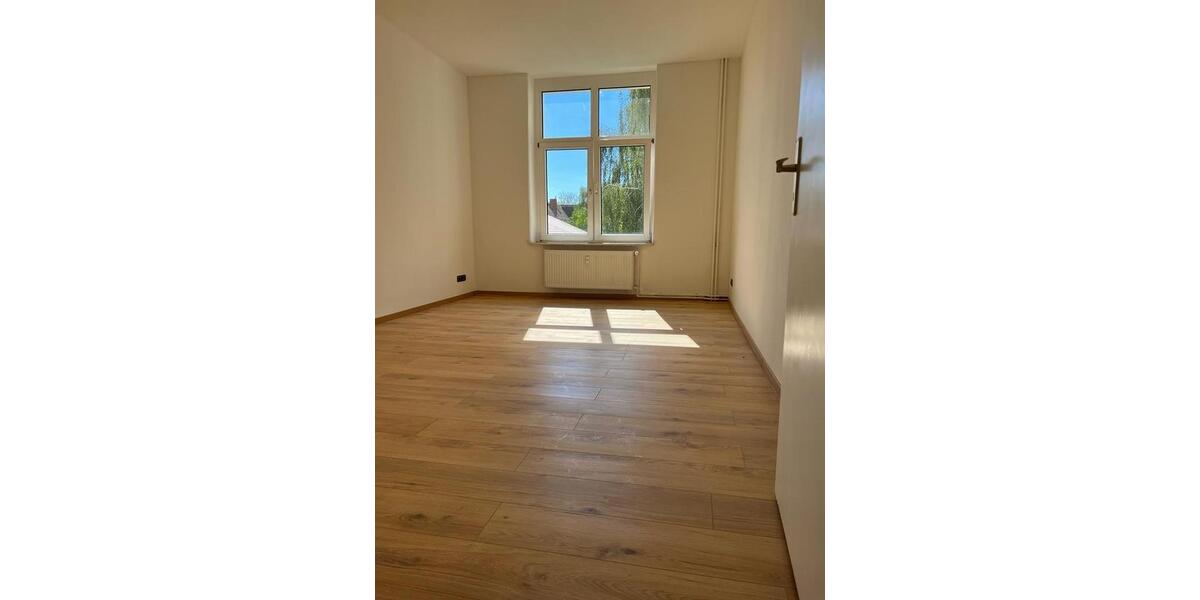 Etagenwohnung Magdeburg Nordwest - 2 Zimmer, 61 m&sup2;, 495&euro; | Angebot:26663787