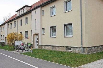 Wohnung Oschersleben Oschersleben - 4 Zimmer, 85 m&sup2;, 582&euro; | Angebot:26853400