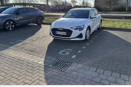 Audi A3 9.900 km 29.940 &euro; Magdeburg 39126