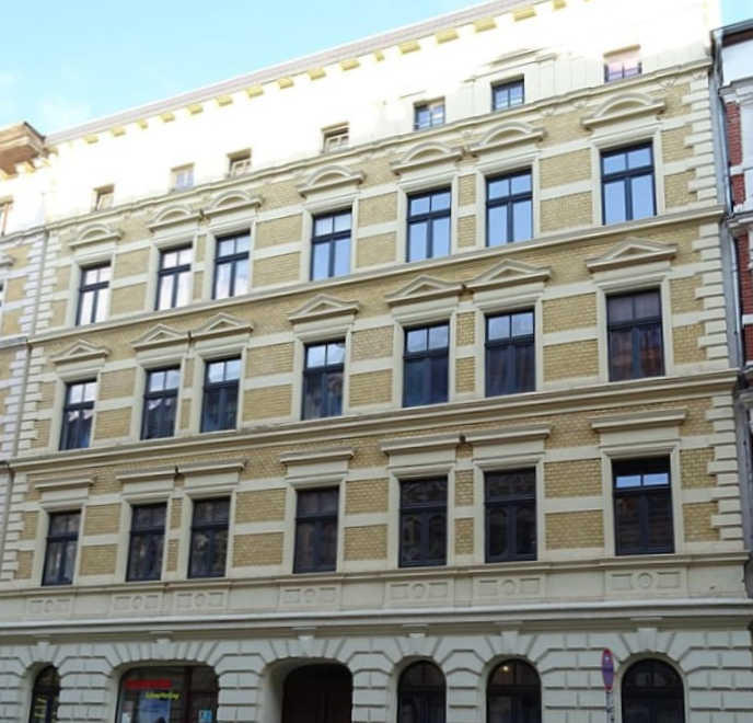 Wohnung zum Kaufen in Magdeburg 395.000 € 343 m² 13 zimmer