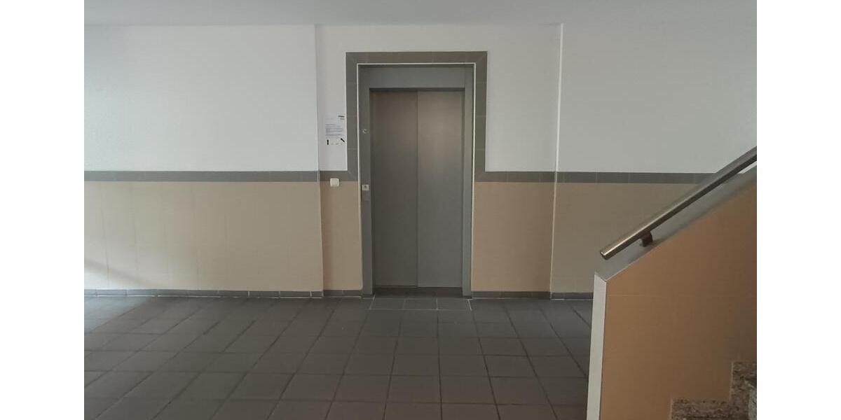 Etagenwohnung Magdeburg Nordwest - 2 Zimmer, 63 m&sup2;, 640&euro; | Angebot:27633786