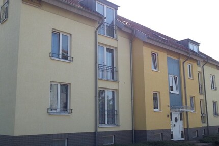 3-Raum-Wohnung in ruhiger Lage, im Grünen und mit Balkon 3 zimmer