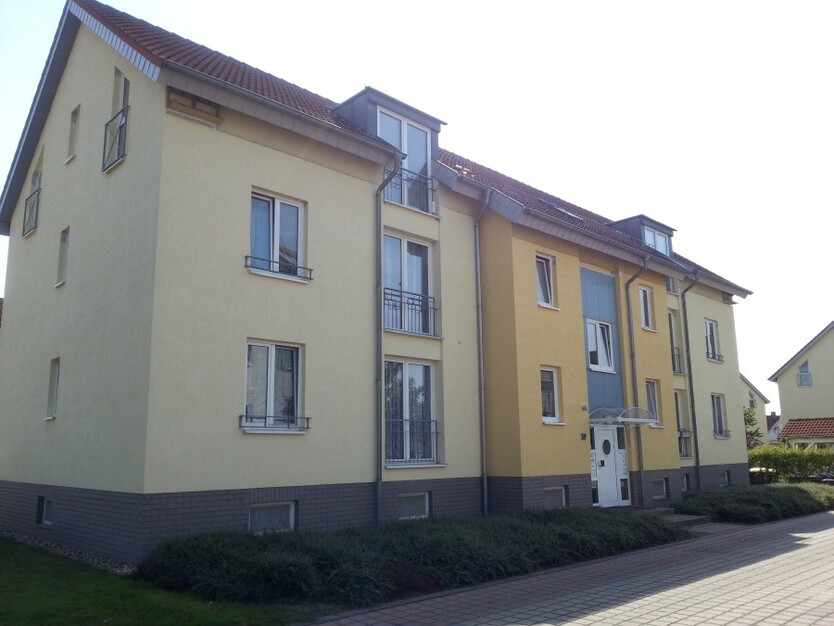 3-Raum-Wohnung in ruhiger Lage, im Grünen und mit Balkon 3 zimmer