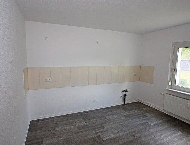 Etagenwohnung Oschersleben Oschersleben - 4 Zimmer, 85 m&sup2;, 582&euro; | Angebot:26853400