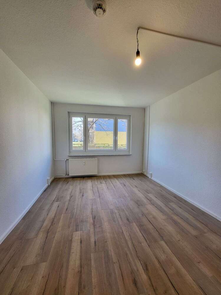 Wohnung zum Mieten in Magdeburg 380 € 49 m²