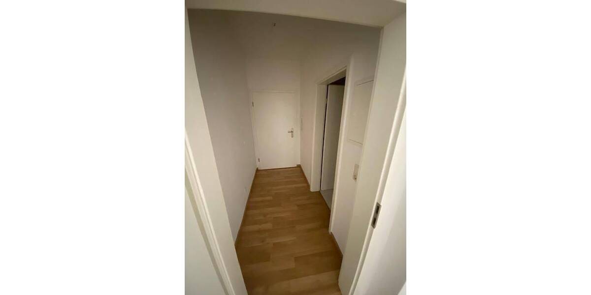 Etagenwohnung Magdeburg Sudenburg - 3 Zimmer, 62 m&sup2;, 402&euro; | Angebot:26843996