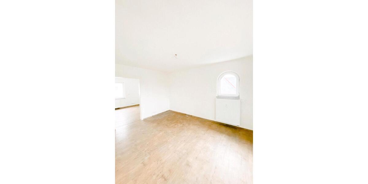 Etagenwohnung Möckern - 4 Zimmer, 90 m&sup2;, 900&euro; | Angebot:26346683