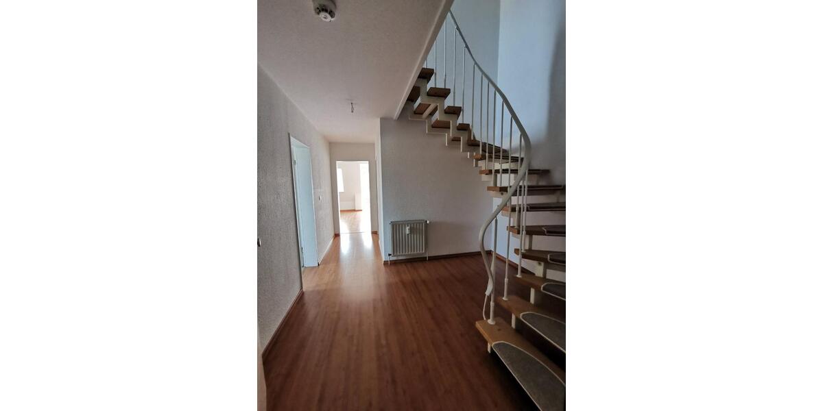 Maisonettenwohnung Magdeburg Nordwest - 4.5 Zimmer, 100 m&sup2;, 280.000&euro; | Angebot:25943391