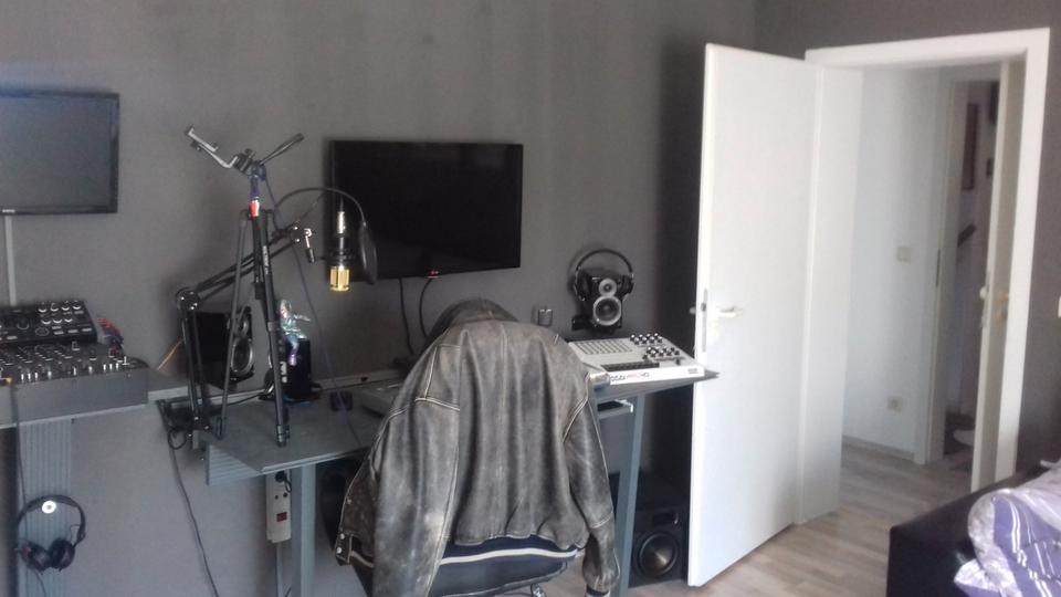 Dachgeschoßwohnung Schönebeck (Elbe) - 1 Zimmer, 38 m&sup2;, 270&euro; | Angebot:26426160