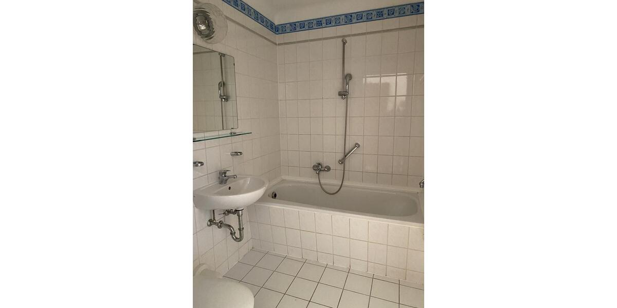 Etagenwohnung Oschersleben (Bode) - 2 Zimmer, 50 m&sup2;, 310&euro; | Angebot:26556581