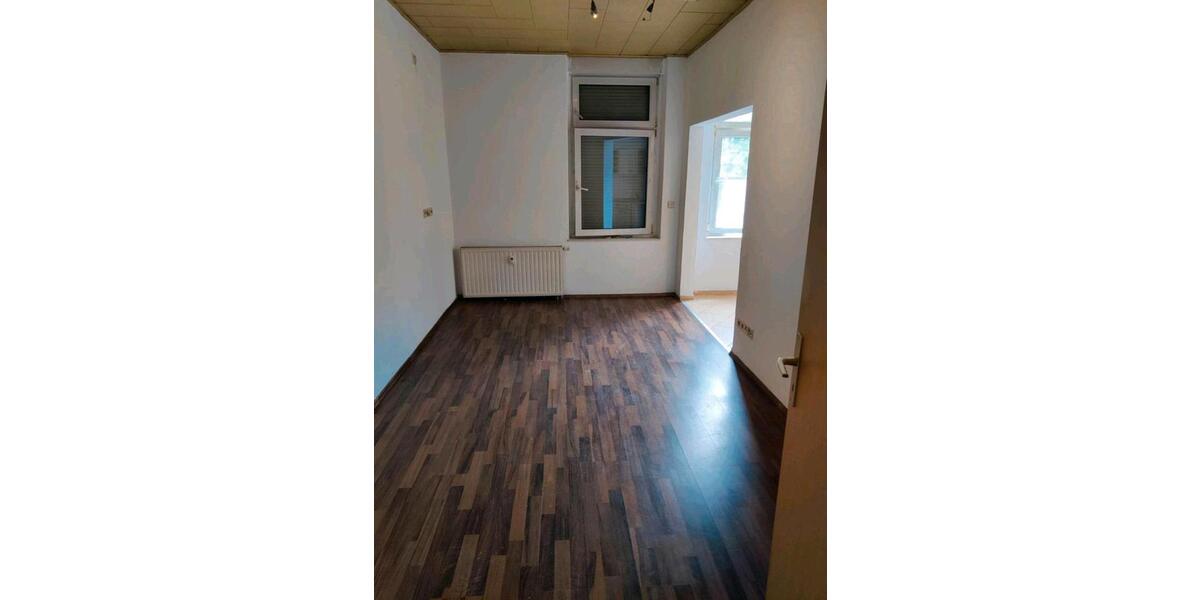 Etagenwohnung Calbe (Saale) - 1 Zimmer, 45 m&sup2;, 280&euro; | Angebot:26407841