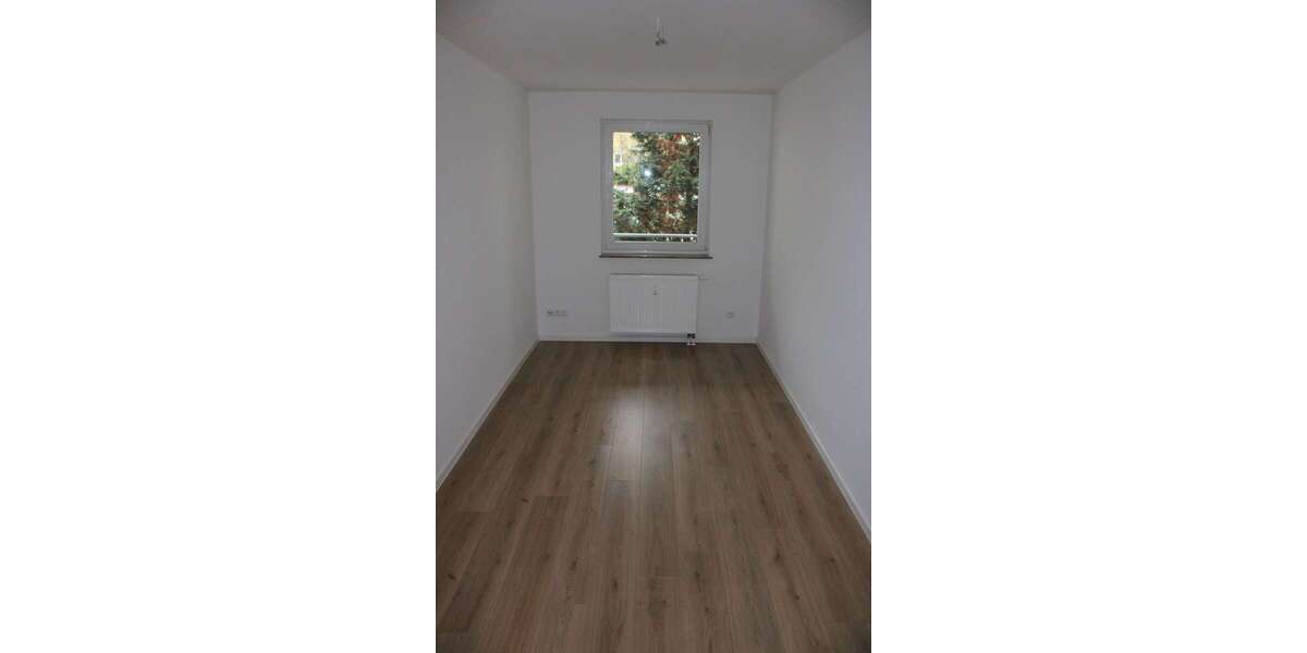 frisch renovierte 3 Zimmer-Wohnung mit Balkon und Tageslichtbad *ab sofort verfügbar* 3 zimmer