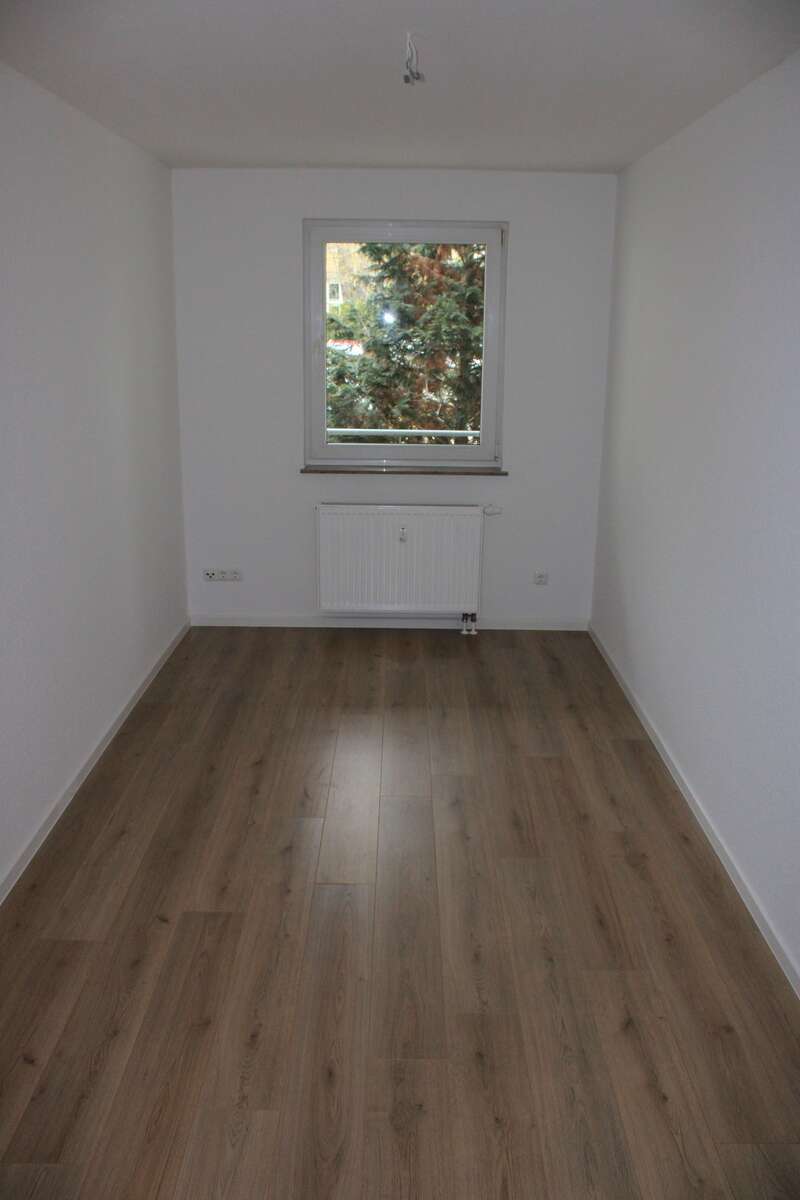 frisch renovierte 3 Zimmer-Wohnung mit Balkon und Tageslichtbad *ab sofort verfügbar* 3 zimmer