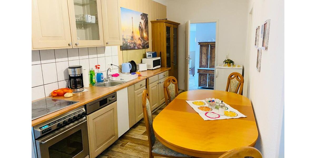 Einfamilienhaus Wolmirstedt - 9 Zimmer, 340 m&sup2;, 2.200&euro; | Angebot:23550746