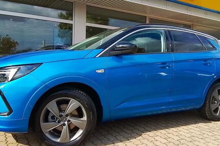 Opel Grandland (X) 6.918 km 23.850 &euro; Schönebeck (Elbe) 39218