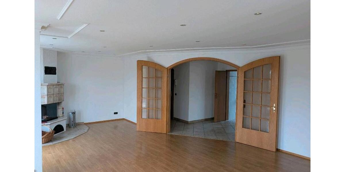 Dachgeschoßwohnung Magdeburg Lemsdorf - 4 Zimmer, 146 m&sup2;, 1.200&euro; | Angebot:26676914