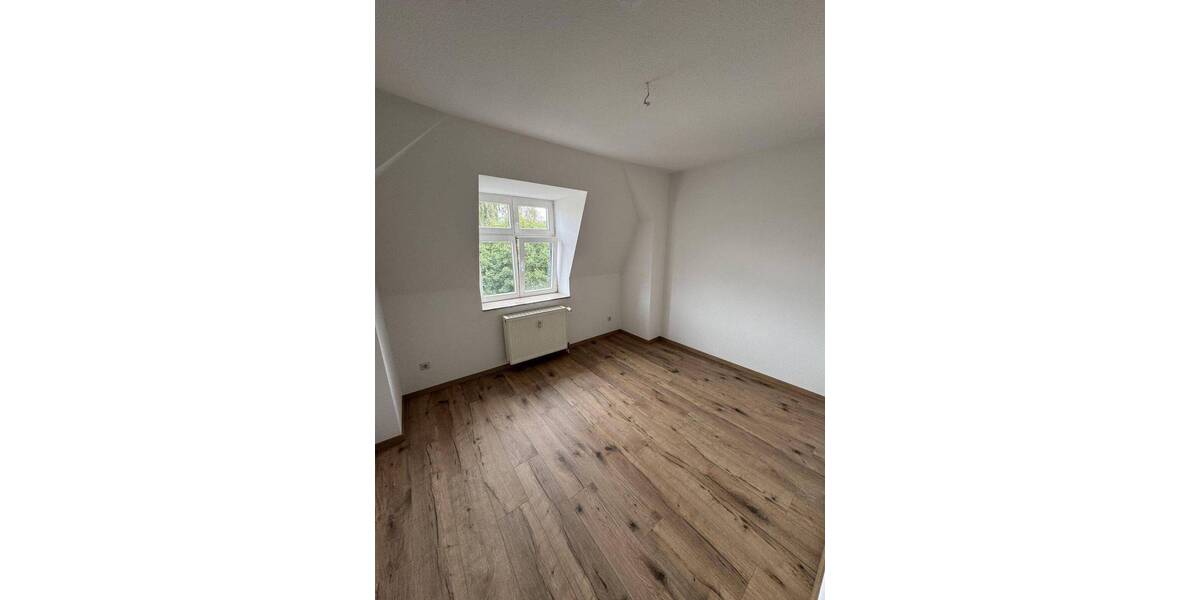 Wohnen über der Stadt schöne 4-R.-Wohnung,BLK ca.95m² in MD-Stadtfeld Ost vermieten ! 4 zimmer