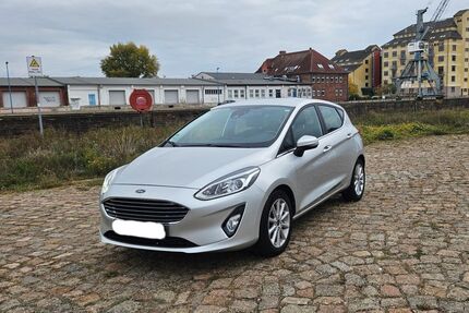 Ford Fiesta 63.800 km 8.999 &euro; Magdeburg 39106