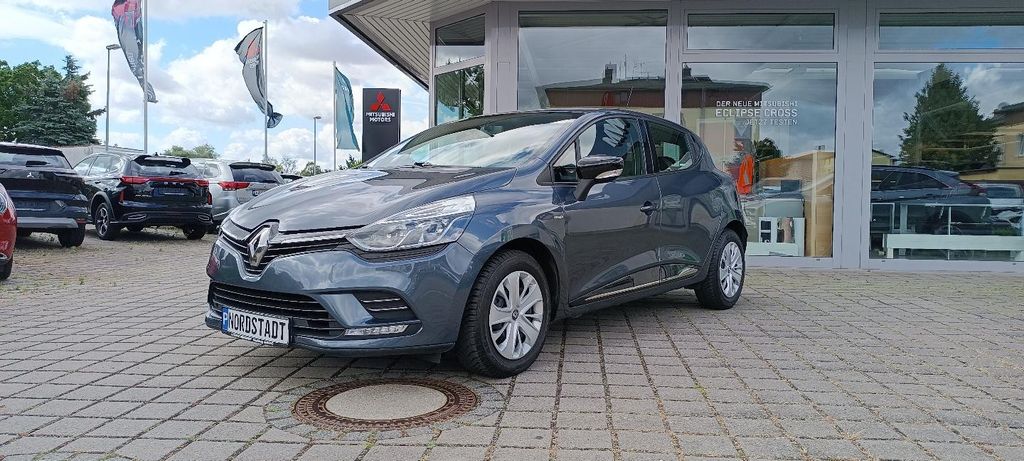 Renault Clio 34.000 km 8.490 &euro; Magdeburg 39124