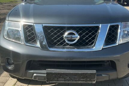 Nissan Navara 124.200 km 12.500 &euro; Schönebeck 38218