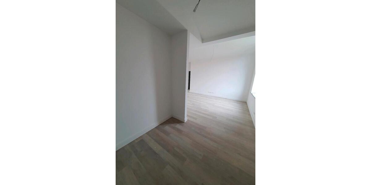 Etagenwohnung Burg - 4 Zimmer, 111 m&sup2;, 1.270&euro; | Angebot:24513246