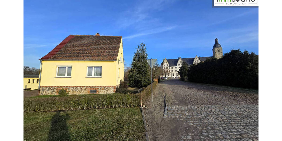 Charmantes Einfamilienhaus mit Schloßblick sucht neue Eigentümer! 4 zimmer