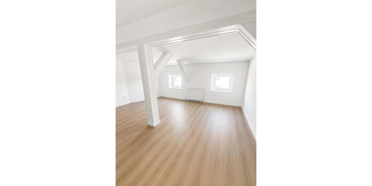 Dachgeschoßwohnung Magdeburg Nordwest - 3 Zimmer, 75 m&sup2;, 769&euro; | Angebot:26652793