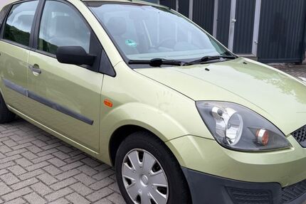 Ford Fiesta 185.000 km 990 &euro; Magdeburg 39112