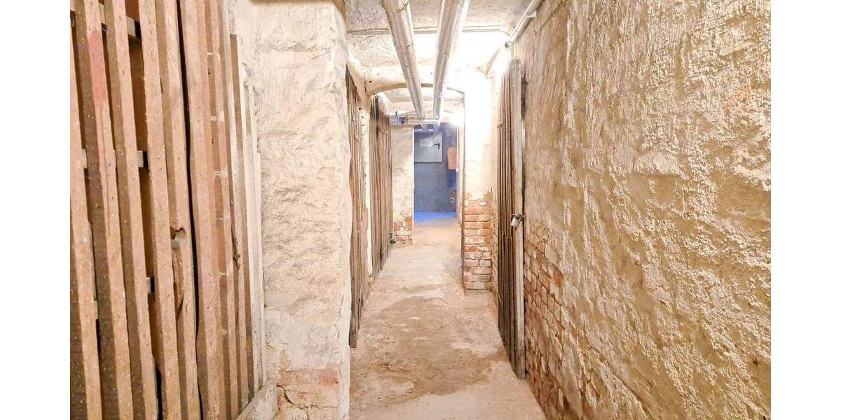 Etagenwohnung Magdeburg Stadtfeld Ost - 3 Zimmer, 102 m&sup2;, 180.000&euro; | Angebot:25669397