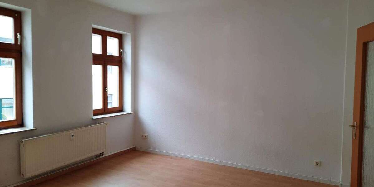 2 Zimmer-Wohnung *gerade in Renovierung* frei ab 01.08.2023 - Appartement Magdeburg Buckau | Angebot:10983294