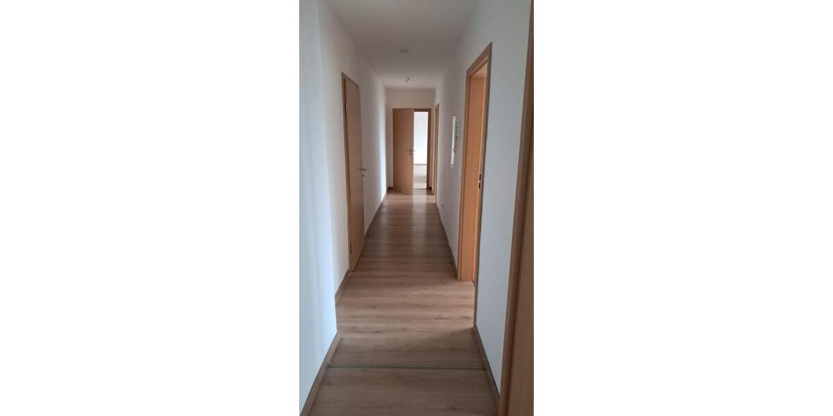 Etagenwohnung Haldensleben - 3 Zimmer, 88 m&sup2;, 750&euro; | Angebot:23510528